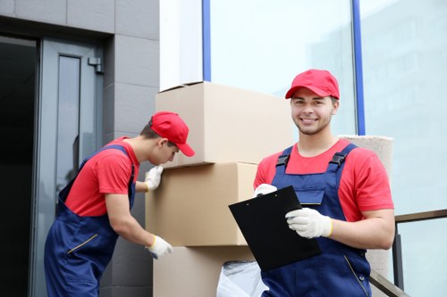Local storage support for homes and businesses in Holland Park