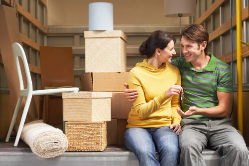 Moving vehicle service for homes and businesses near Holland Park